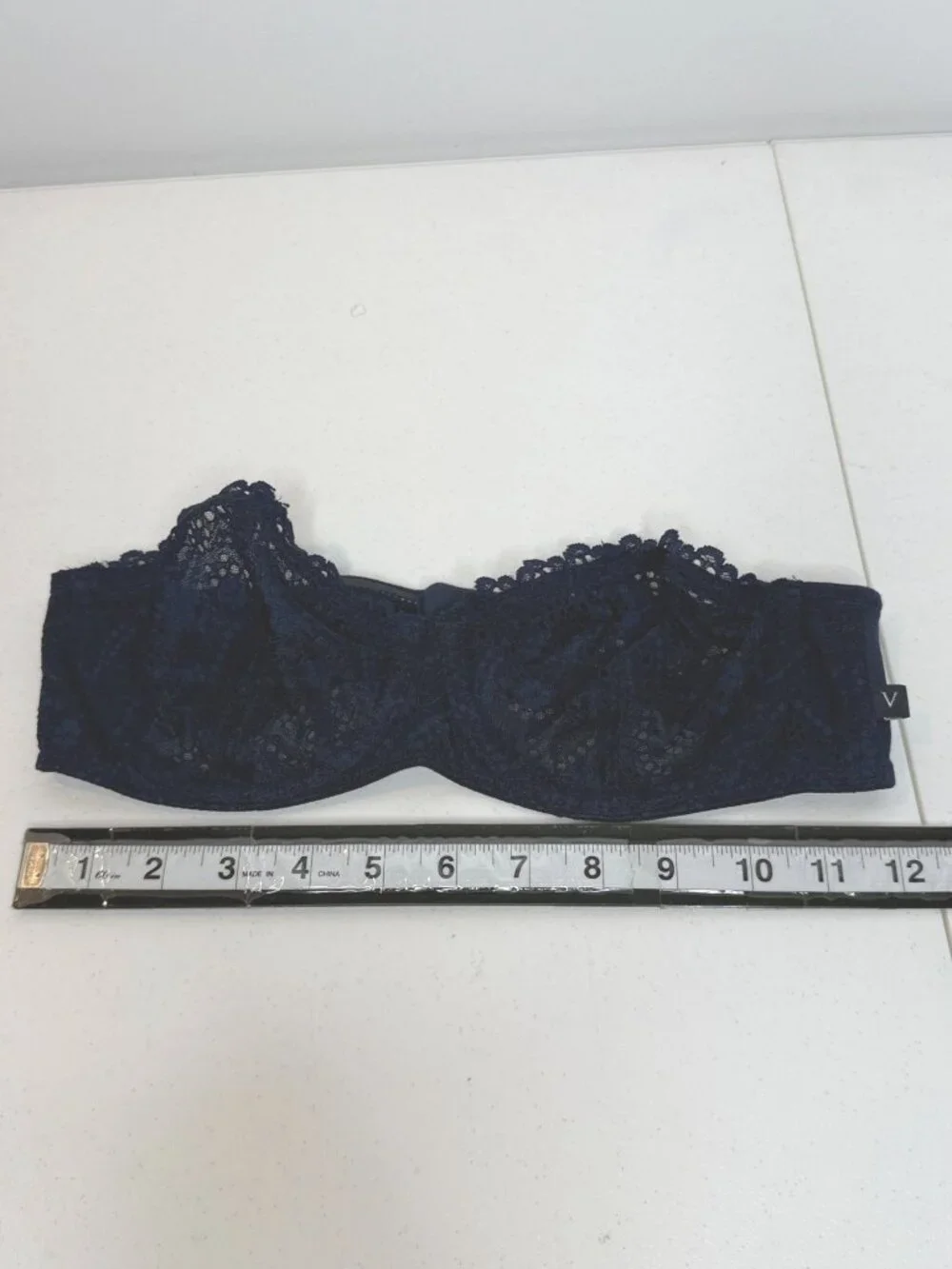 Victorias Secret 34B Navy Blue Lace Strapless Underwire Bra
